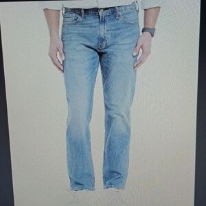 Levi's 541 size 32 by 32  (measures32X 30')